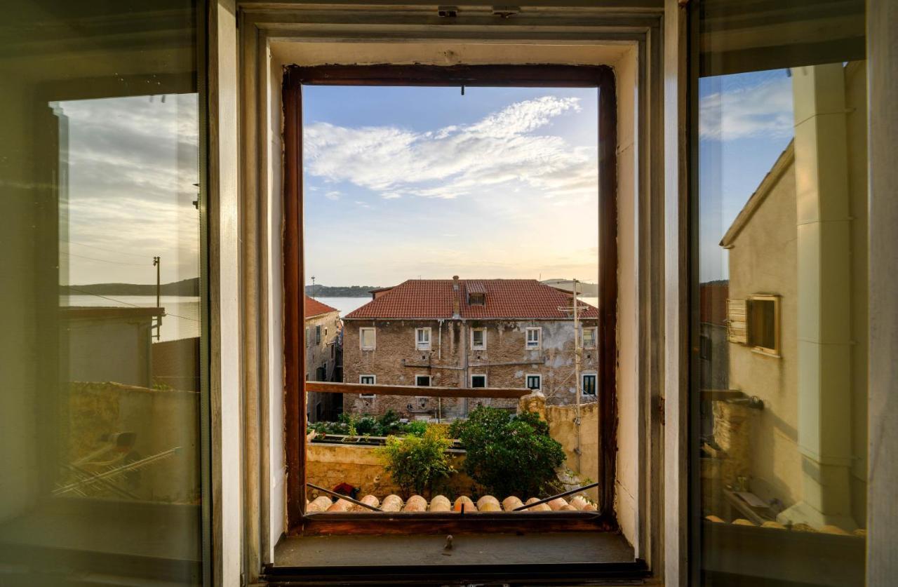 On The Rock Apartments Šibenik Esterno foto